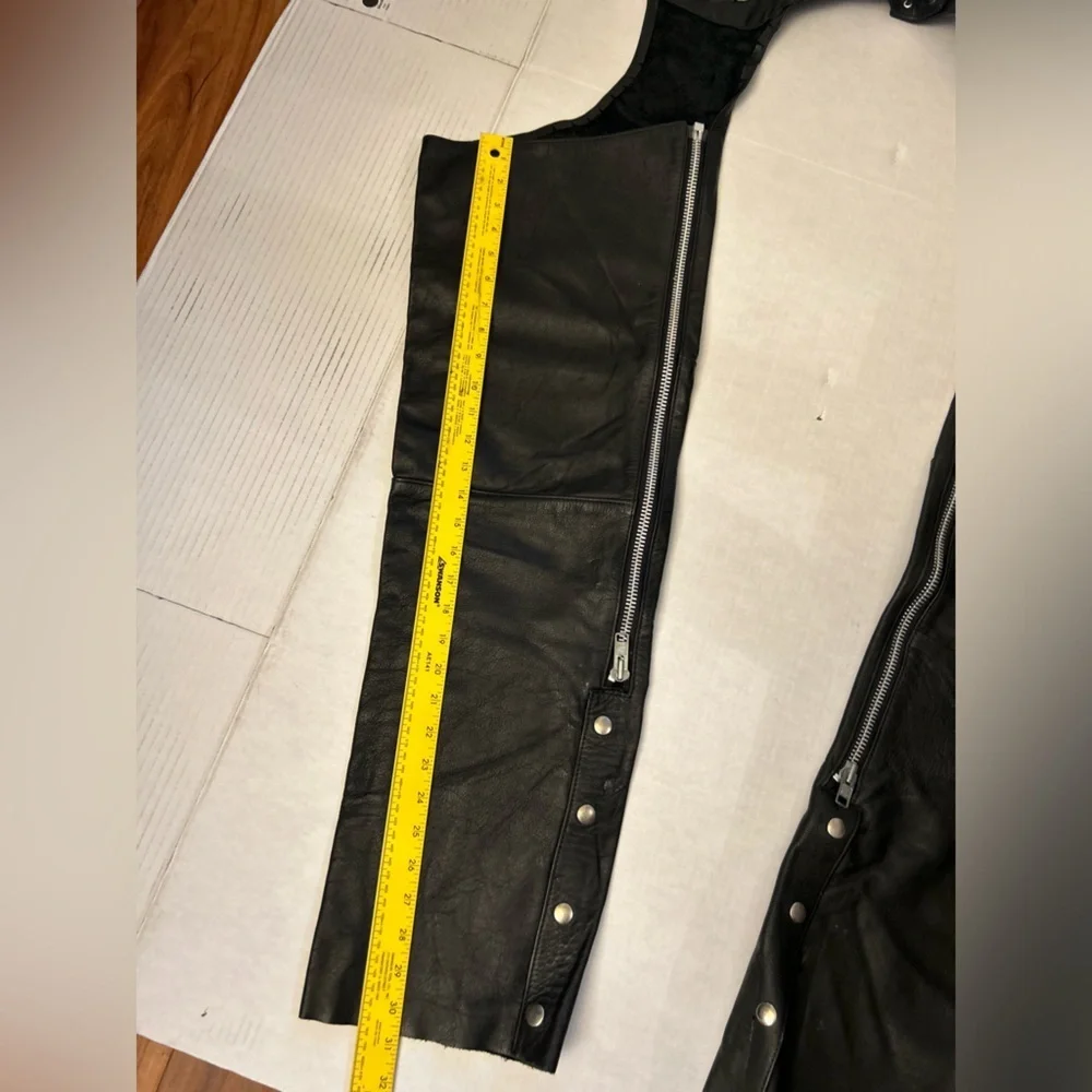 Motorcycle Mens Black Leather Chaps by Prutech Performance Sz-M. CC18